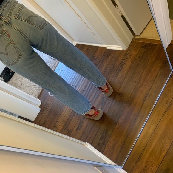 Distressed Levi’s - Picture 7 of 7